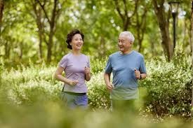 是新欢？八卦媒体拍到瓜迪奥拉与一名神秘女子共进午餐